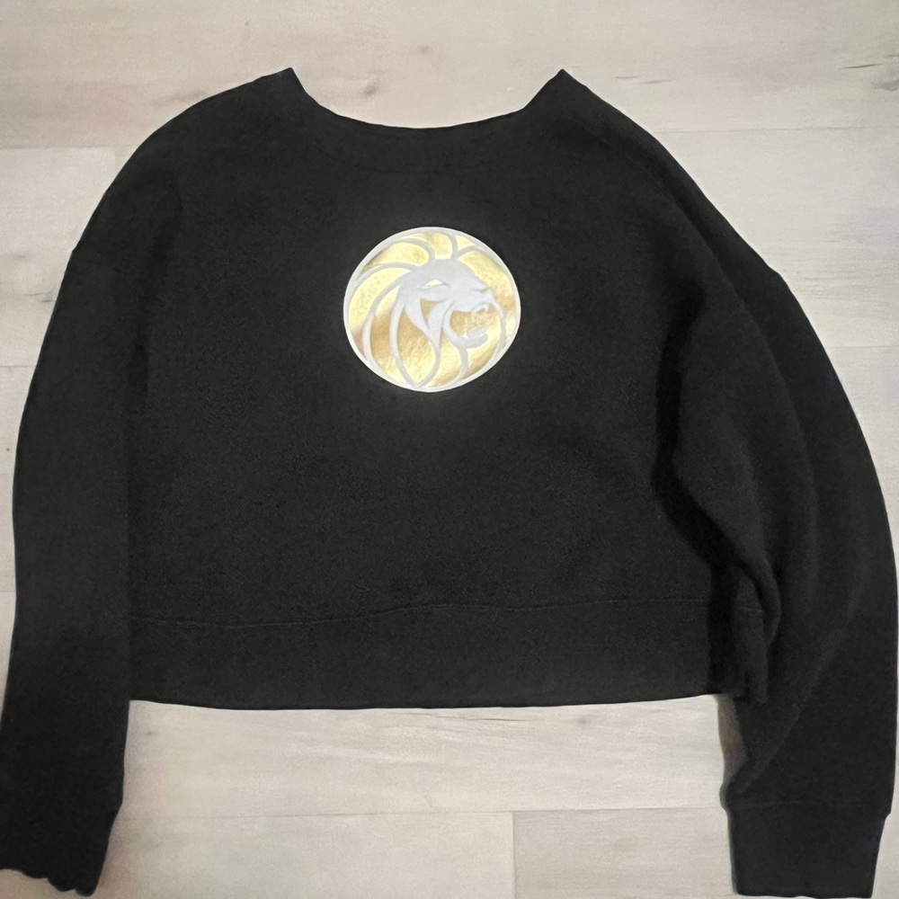 MGM Resorts Black cropped hoodie with Gold Logo XL